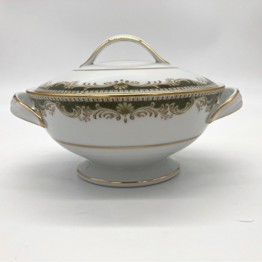 Noritake Warrington 6872 Sugar Bowl and Lid